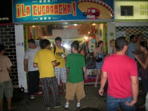 La Cucaracha - cheio até na rua